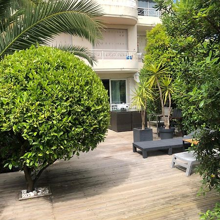 Only 60M To The Beach, 2 Bedroom Cozy Apartment, 80M2 Big Garden, Very Central Cannes Kültér fotó